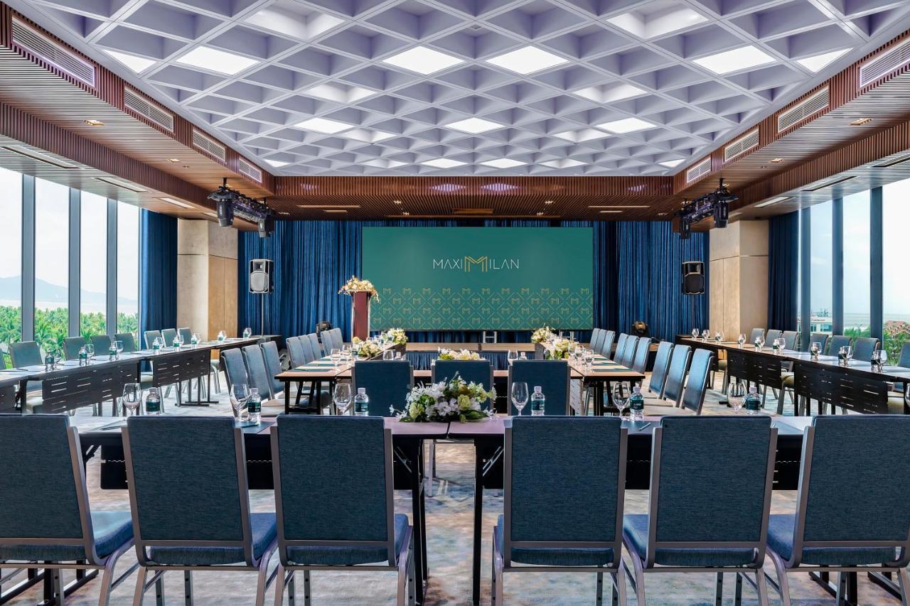 Maximilan Danang Beach Hotel Exterior foto